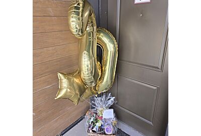 Golden Birthday Gift Basket – The Ultimate Birthday Surprise!