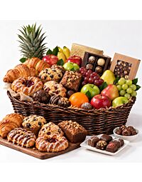 The Breckenridge luxury fruit, pastry and chocolate gift basket