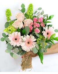 Hand tied Pinky bouquet