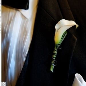 Single Calla Boutonniere