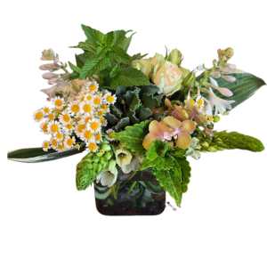 White Garden Market Flower Arrangement | Seasonal Elegance